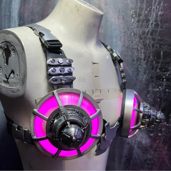 Futuristic Pink LED Bra - Picture 4 of 9
